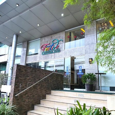 Festive Hotel Makati Paco Exterior photo