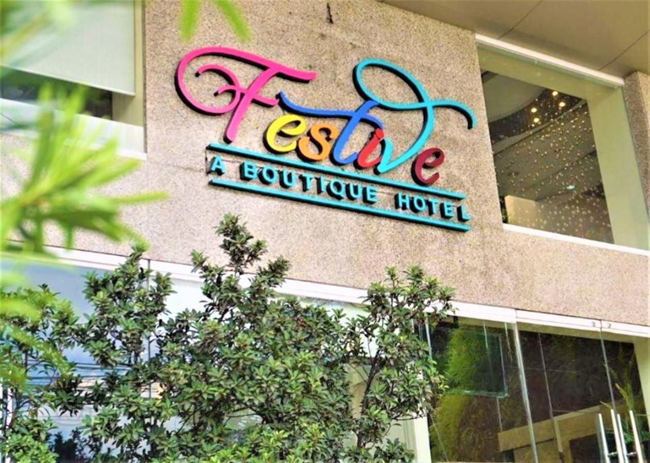 Festive Hotel Makati Paco Exterior photo