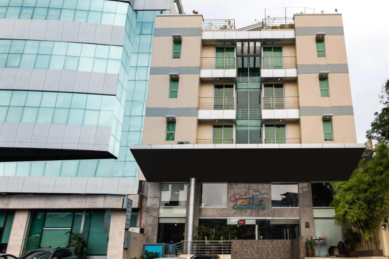 Festive Hotel Makati Paco Exterior photo