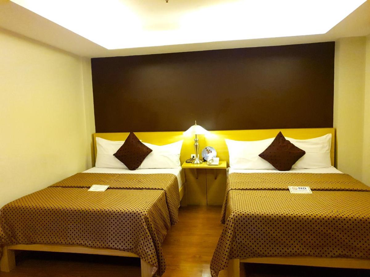 Festive Hotel Makati Paco Exterior photo