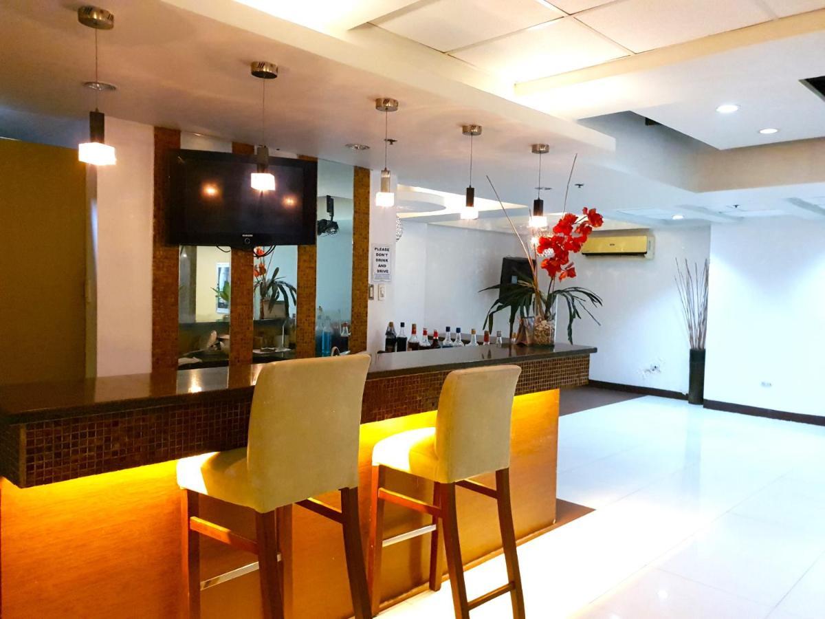 Festive Hotel Makati Paco Exterior photo