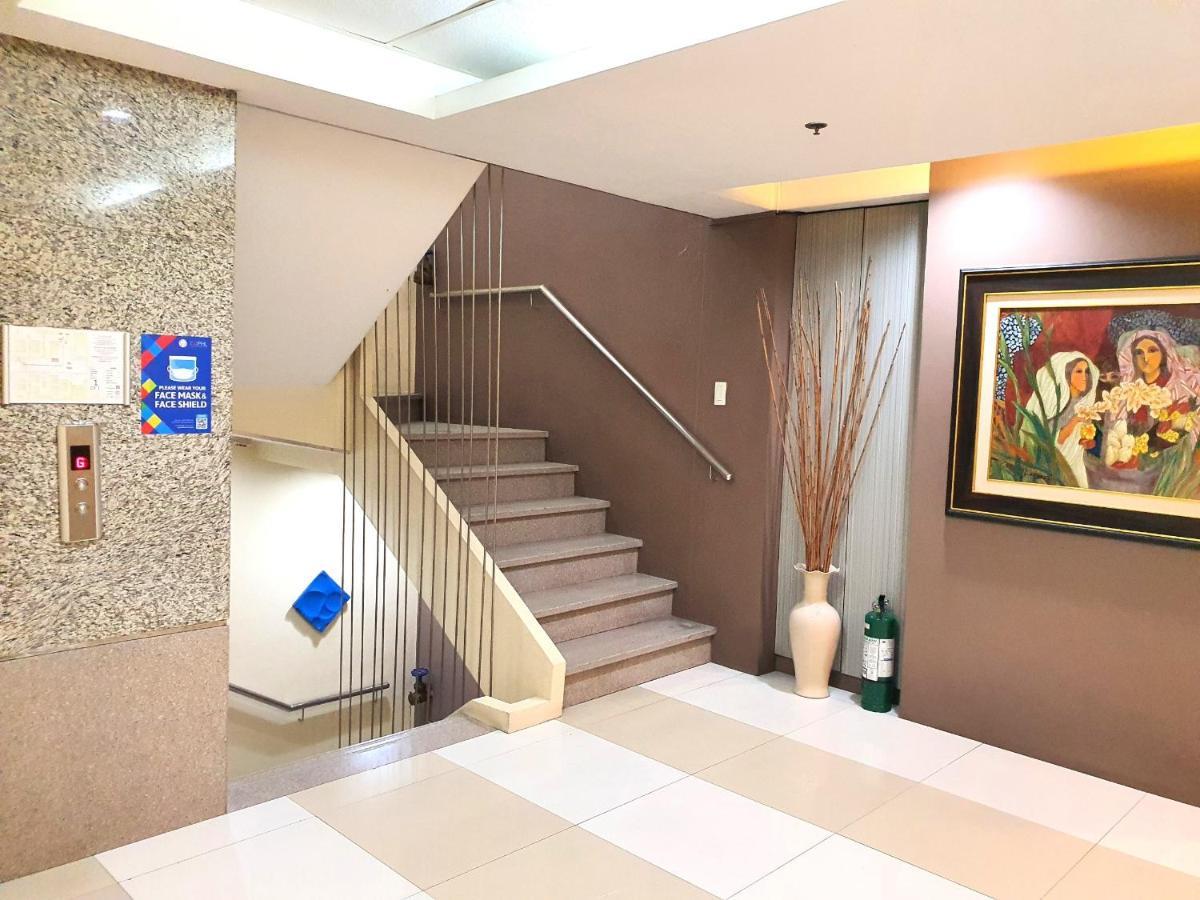 Festive Hotel Makati Paco Exterior photo